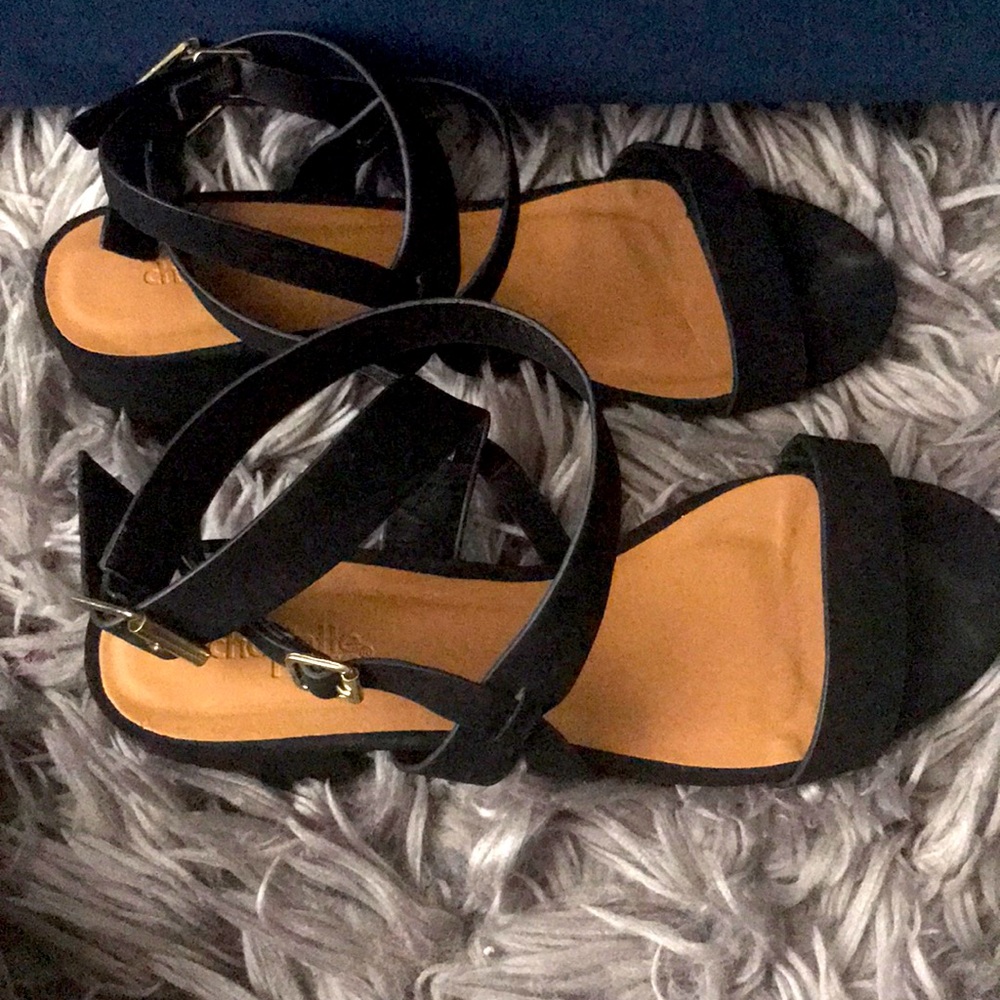 approximately 1” heels